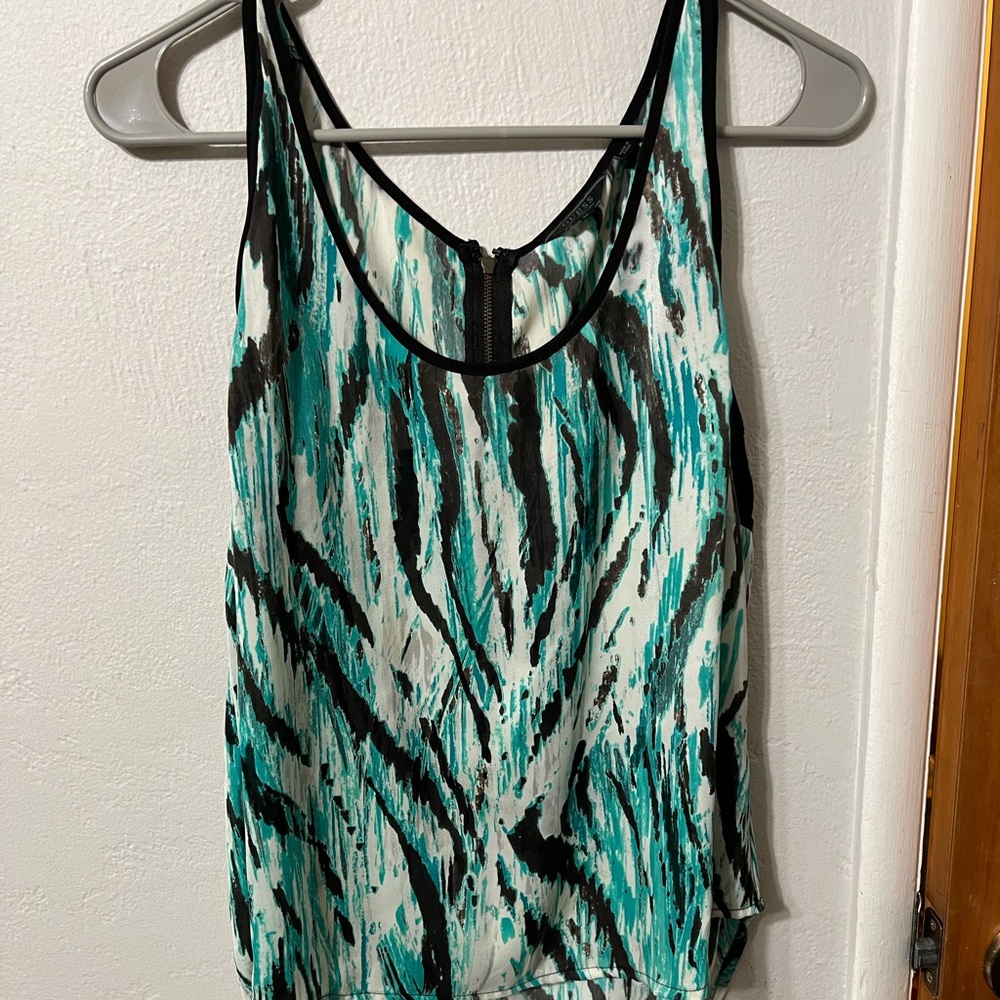 Guess top